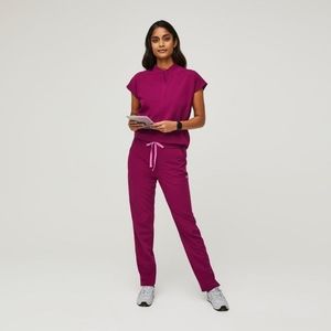 Figs Dark Magenta scrub set
